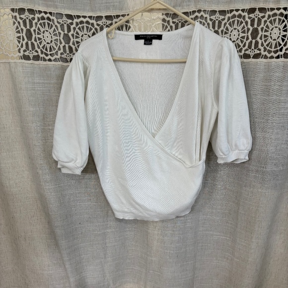 French Connection Woman’s V-Neck Short Puffed Sleeve Sweater Top White Size L - Picture 1 of 4